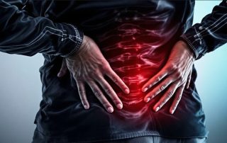 holding pain in lower back to show sciatica